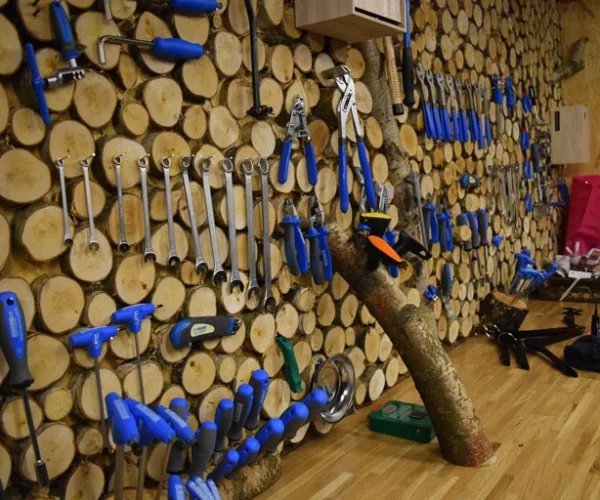 tools-shed-jpg tools-shed-jpg